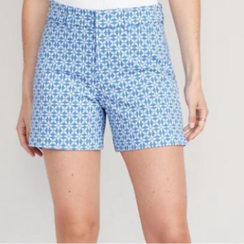 ‼️Old Navy high-rise pixie shorts‼️